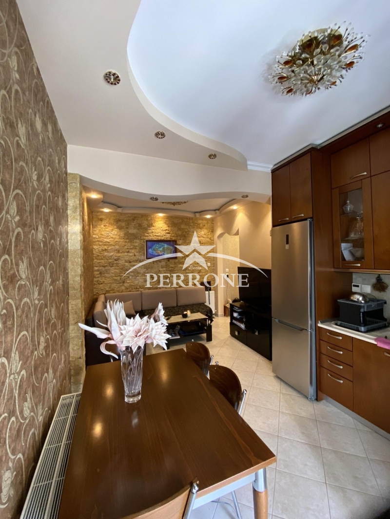 property-img